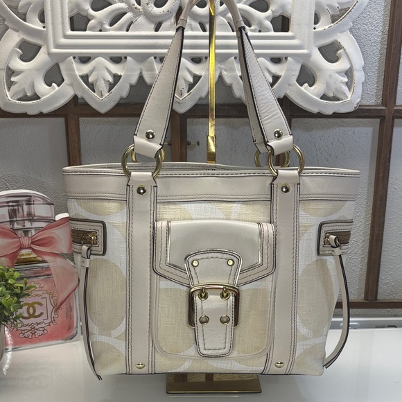 Coach Legacy 2006 Cream Tote Bag Missing Hang tag - Picture 1 of 9